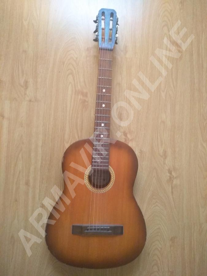 Продам гитару шестиструнную - купить на сайте объявлений Армавир онлайн