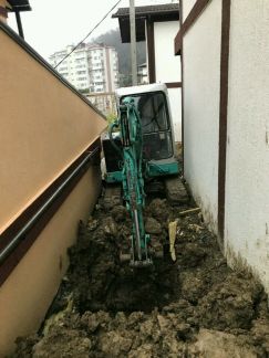 Услуги Мини экскаватор. миниэкскаватор экскаватор  Армавир