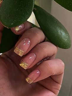 Маникюр и педикюр  Армавир