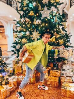 Ведущий Сочи Москва Саратов  Армавир