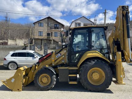 Экскаватор погрузчик с гидромолот  Армавир