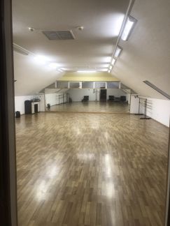 Сдаю зал в почасовую аренду  Армавир