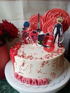 Торты,пряники,клубника в шоколаде  Армавир