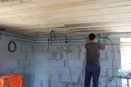 Электромонтаж любой сложности  Армавир