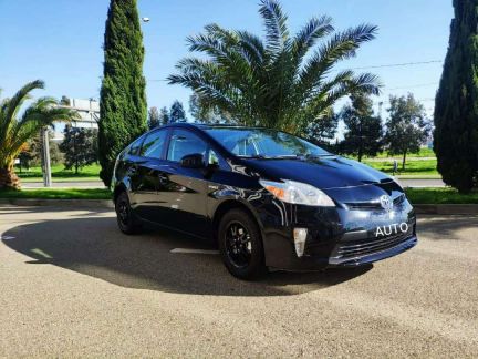 Прокат и аренда гибридного авто Toyota Prius в Адл  Армавир