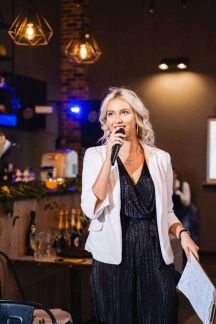 Ведущая и диджей-вокалист на праздничное мероприят  Армавир