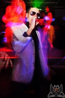 Ведущий, вокалист  Армавир