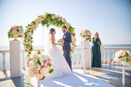 Ведущая и организатор праздников  Армавир