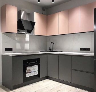 Кухни на заказ собственное производство  Армавир