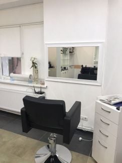 Аренда парикмахерского кресла на половину месяца  Армавир