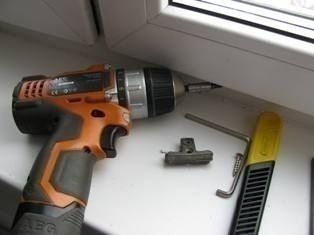 Ремонт пластиковых окон дверей  Армавир