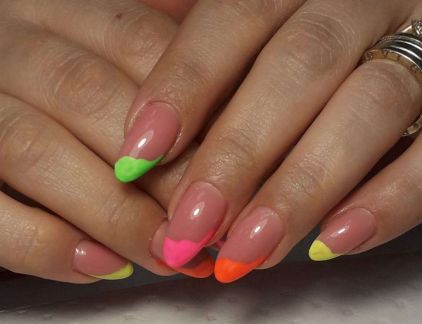 Наращивание ногтей  Армавир