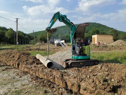 Мини экскаватор, замена разнорабочим  - купить на сайте объявлений Геленджик онлайн