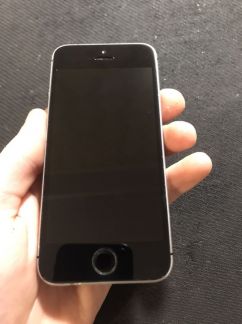 iPhone SE 16гб. рст. Оригинал  Армавир