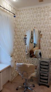 Сдам в аренду место парикмахера  Армавир