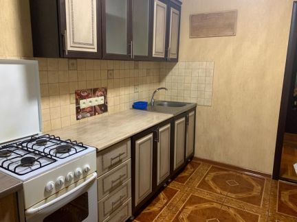 2-к квартира, 50м кв., 2/9 эт.  Армавир