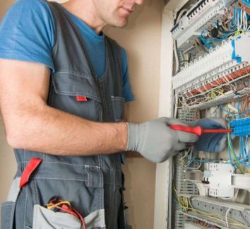 Электрик, электромонтаж под ключ  Армавир