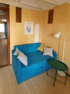 Горничная  - купить на сайте объявлений Ялта онлайн