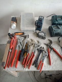 Сантехник Электрик Муж на час  Армавир