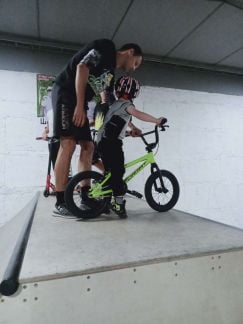 Научу ездить на роликах, беговел, велосипед, лонгб  Армавир