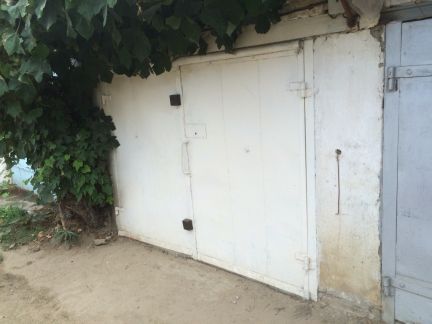 Продам гараж, 25 м кв.  Армавир