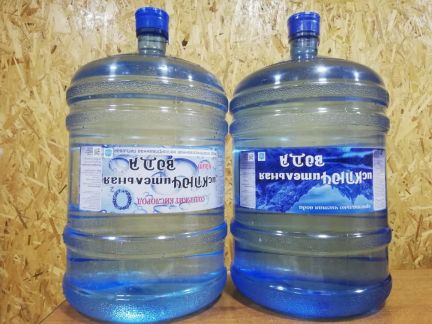 2 бутыля по 19 литров + помпа в подарок  Армавир