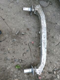 Усилитель переднего бампера audi a8 d3  Армавир