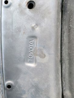 Капот toyota avensis 2006  Армавир