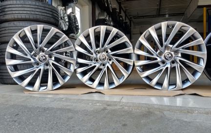 New Lexus ES 2019, R17-18, реплика в наличии  Армавир