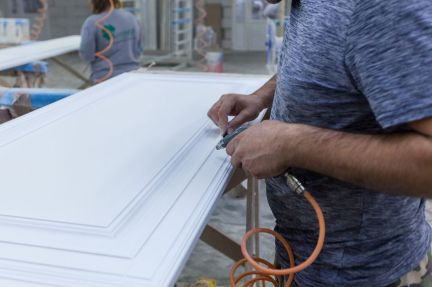 Помощник маляра  - купить на сайте объявлений Краснодар онлайн