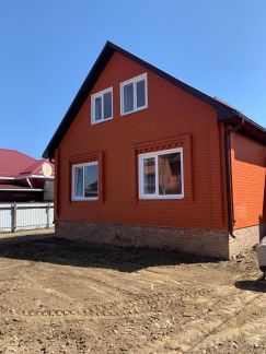 Дом 145 м кв. на участке 5 сот.  Армавир