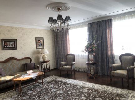 Продаю 2х комнатную квартиру, 120 м кв., 5/5 эт.  - купить на сайте объявлений Армавир онлайн