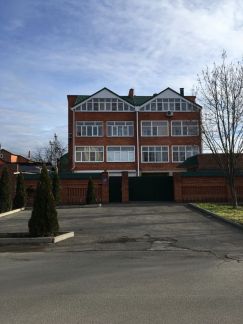 Продам 3х-комнатную квартиру, 100 м кв., 3/4 эт.  - купить на сайте объявлений Армавир онлайн