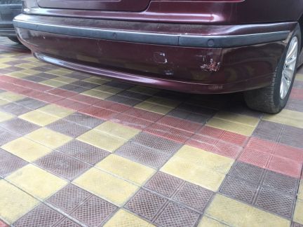Бампер задний bmw-e39 с парктрониками  Армавир