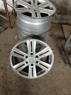 Диски R 18 фирмы нитро  Армавир