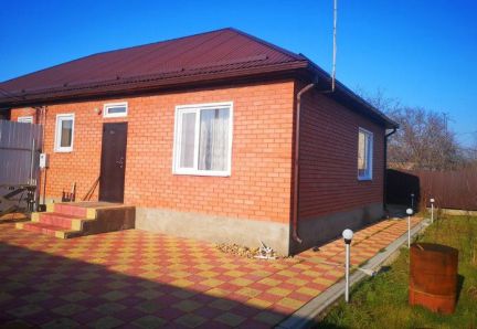 Дом 98 м кв. на участке 6 сот.  - купить на сайте объявлений Армавир онлайн