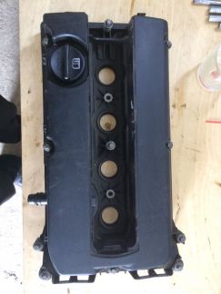 Крышка клапанов opel astra1.6turbo  - купить на сайте объявлений Армавир онлайн