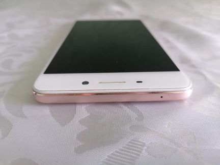 Meizu M6 Note 4+64 Золотой  - купить на сайте объявлений Армавир онлайн