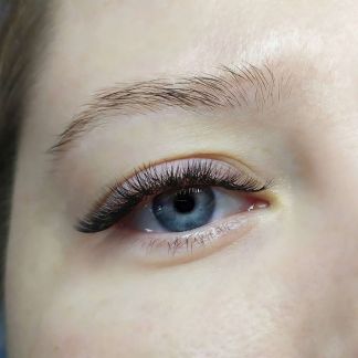 Наращивание ресниц и окрашивание бровей  Армавир